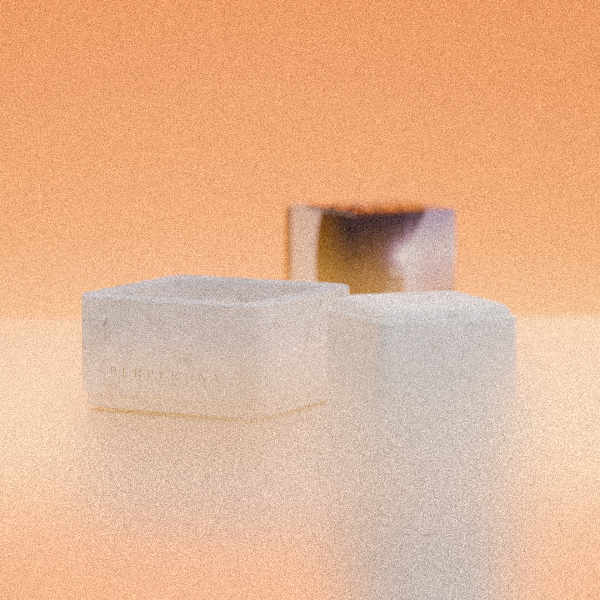 Kamenná miska na sprchový rituál